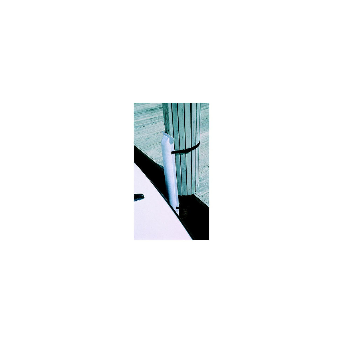 Tayor Perimeter Removable Post Bumper - White