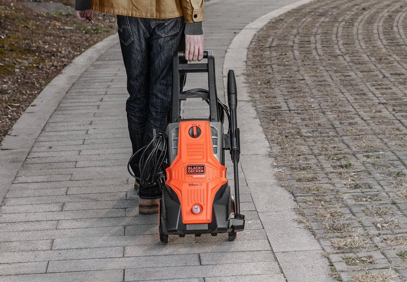 Black+Decker BEPWB2000-B3 Pressure Washer, 120V-110V, 1950 psi Operating, 6.7 Lpm, 6 m L Hose