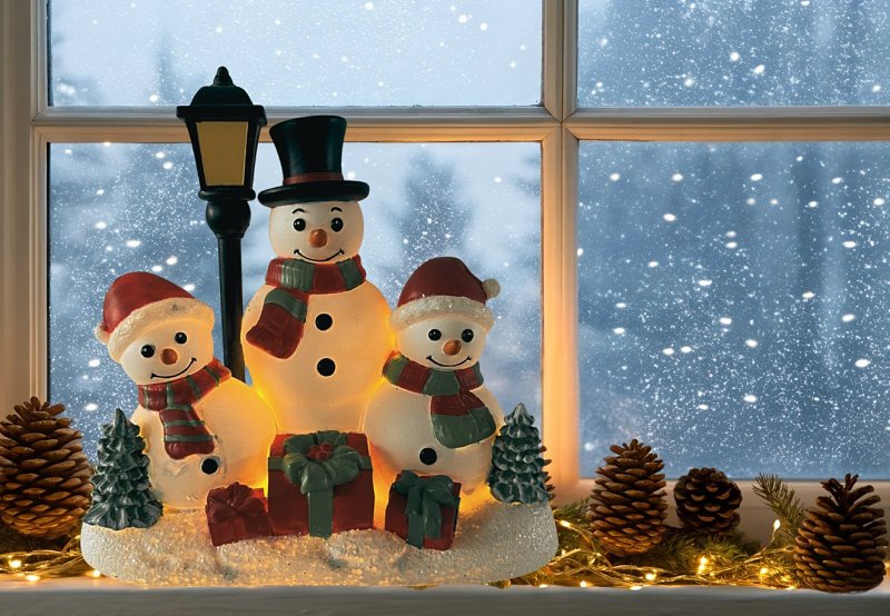 6IN POLYRESIN LIGHTED SNOWMAN, Pack of 8