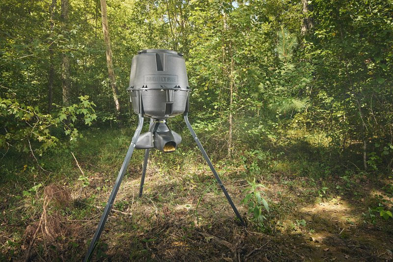 MFG-15107 250LB DEER FEEDER GRAVITY