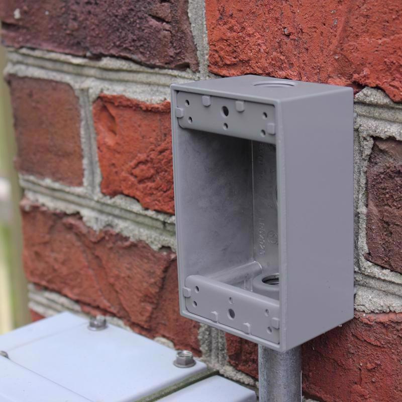 Sigma Engineered Solutions New Work 18.3 cu in Rectangle Die-Cast Metal Weatherproof Box Gray