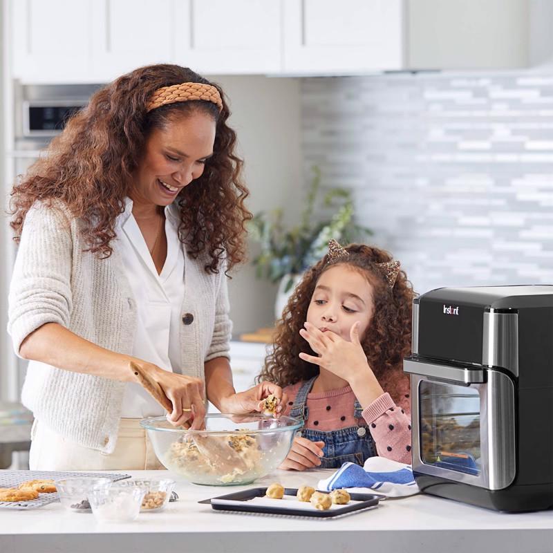 Instant Vortex Plus Black/Silver 10 qt Programmable Digital Air Fryer Oven